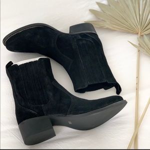 Matisse black suade boots